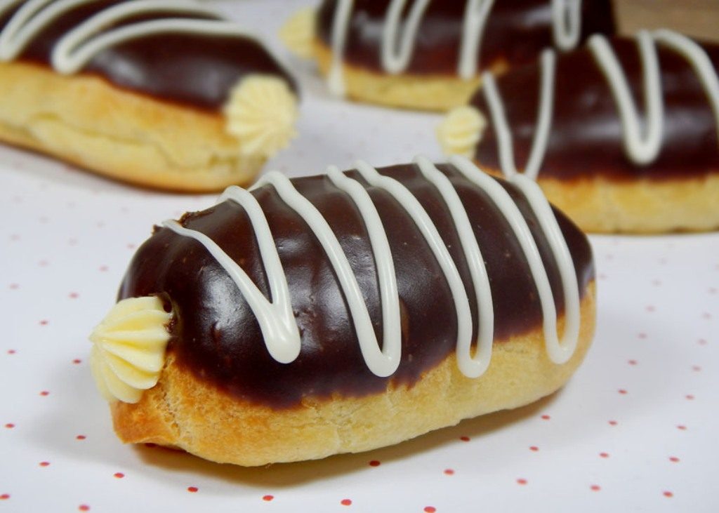 eclairs-and-Chocolate-Ganache 15 Most Unique Birthday Cake Recipes ... [With Images]