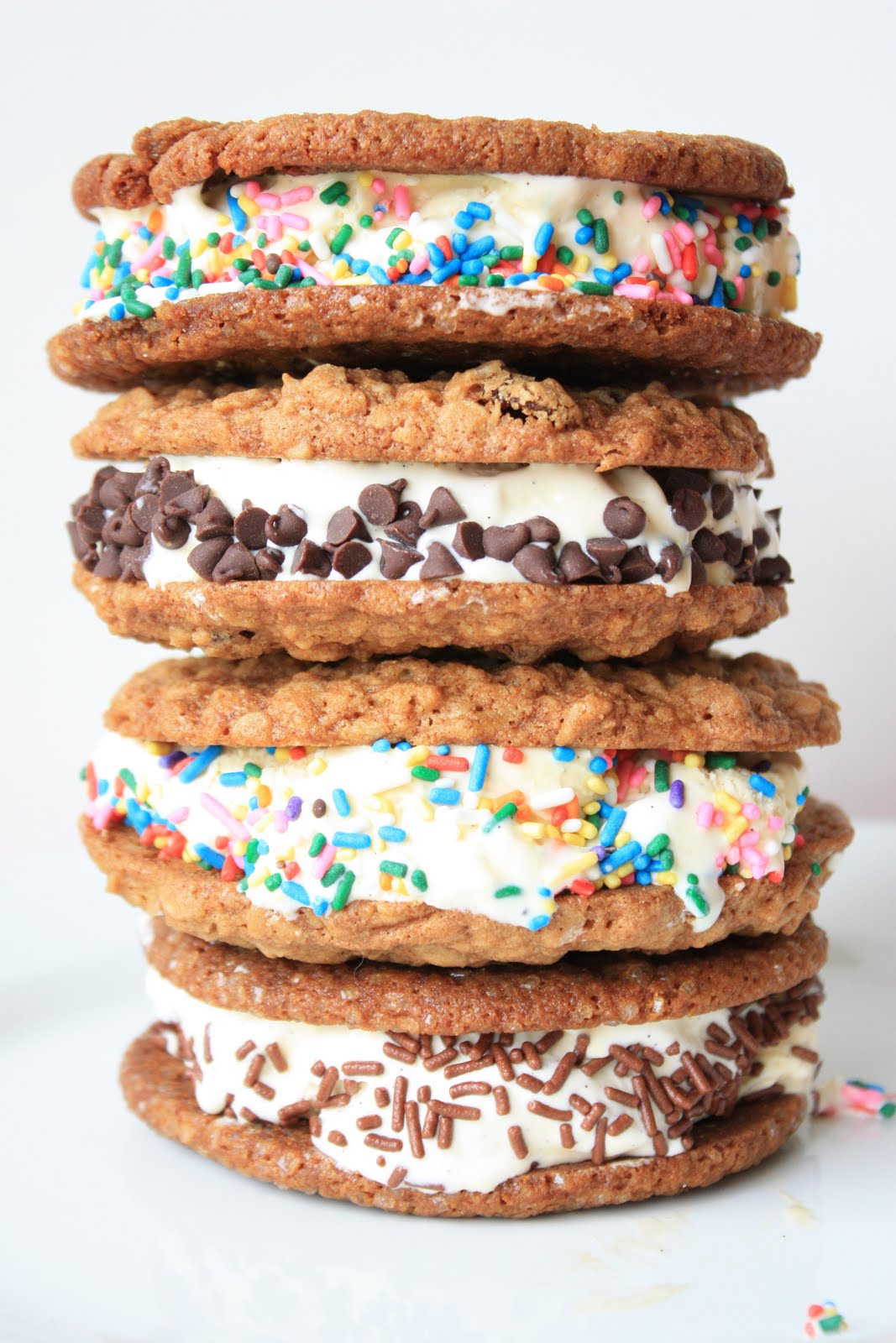 ice_cr-cookie_sandwiches_019
