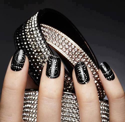 35 Nails Designs; How Do You Paint Your Nails? 24 1378079_634707473216784_120574611_n