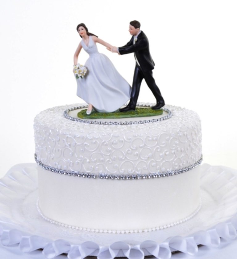 Runaway Brides wedding cake toppers (4)