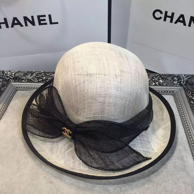 chanel-designer-brand-beach-hats-shading-caps-women-female-straw-uv-protection-sun-hat_01 5 Surprising Facts About Chanel