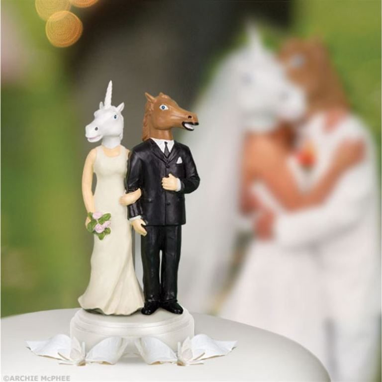 funny-wedding-cake-toppers-15 50+ Funniest Wedding Cake Toppers That'll Make You Smile [Pictures] ...