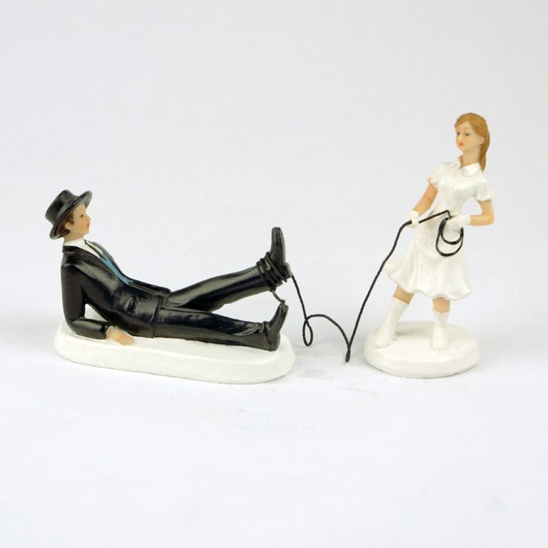 funny wedding cake toppers (2)