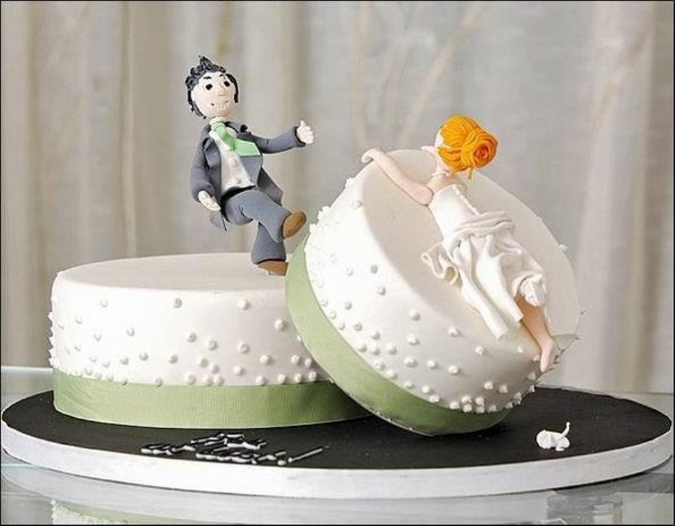 funny wedding cake toppers (3)