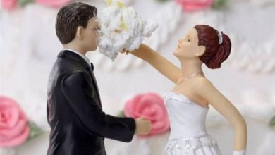 funny wedding cake toppers 8 50+ Funniest Wedding Cake Toppers That'll Make You Smile [Pictures] ... - 30