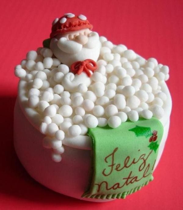 Christmas-Cake-Decoration-Ideas-2017-26 82+ Mouthwatering Christmas Cake Decoration Ideas