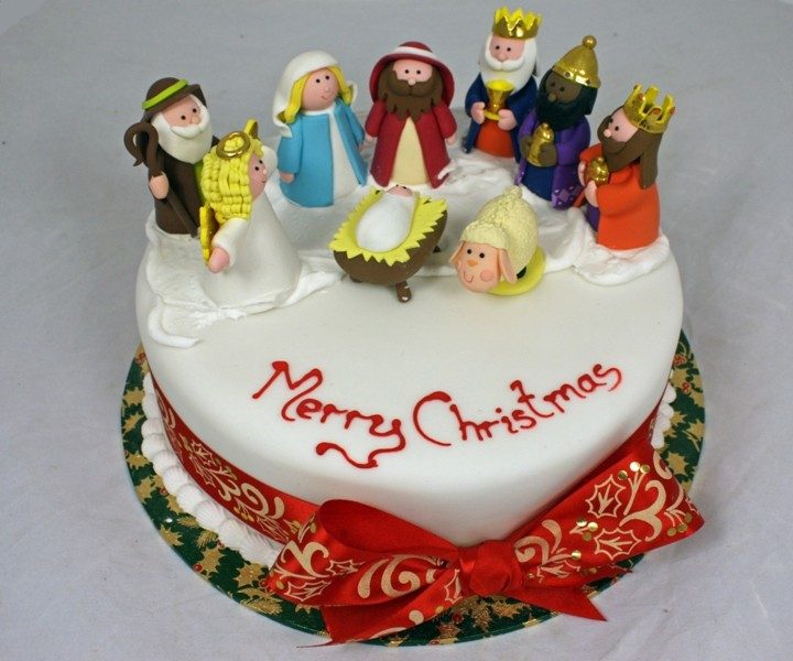 Christmas-Cake-Decoration-Ideas-2017-54 82+ Mouthwatering Christmas Cake Decoration Ideas
