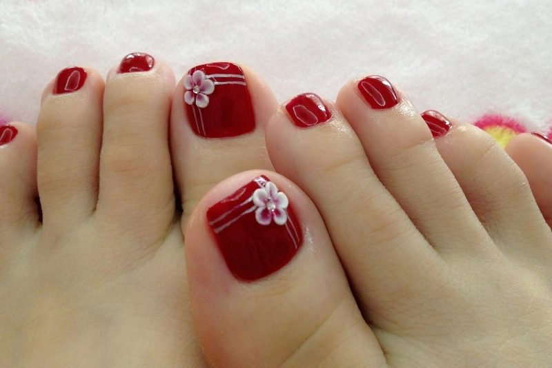 45+ Lovely Christmas Toenail Art Design Ideas 11 Christmas Toenail Art Design Ideas 2017 (9)