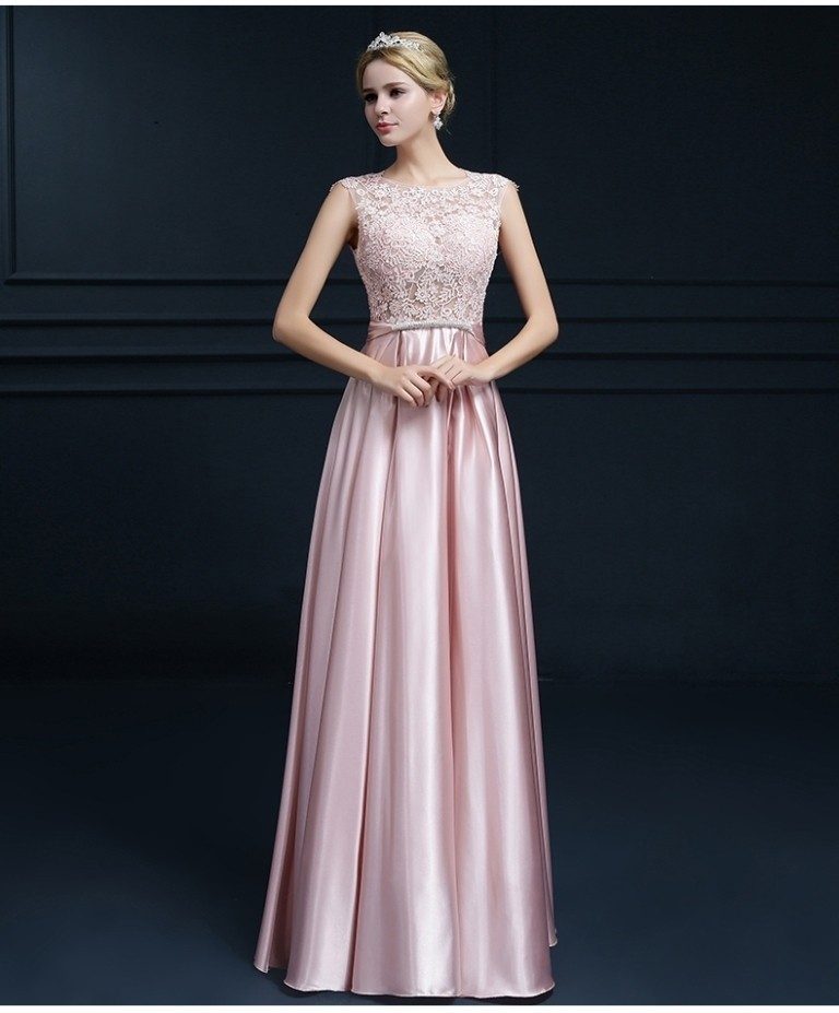70 Fabulous Christmas and New Year's Eve Dresses 41 Christmas and New Years Eve Dresses 2017 (40)