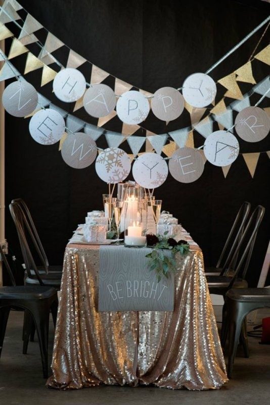 New-Years-Eve-2017-Decorating-Ideas-12 84+ Awesome New Year's Eve Decorating Ideas