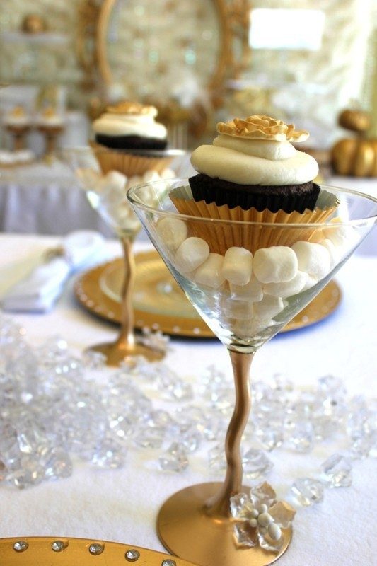 84+ Awesome New Year's Eve Decorating Ideas 77 New Years Eve 2017 Decorating Ideas (75)