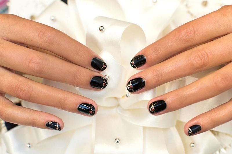 89+ Astonishing New Year's Eve Nail Design Ideas for Winter 24 New Years Eve Nail Art Design Ideas 2017 (22)