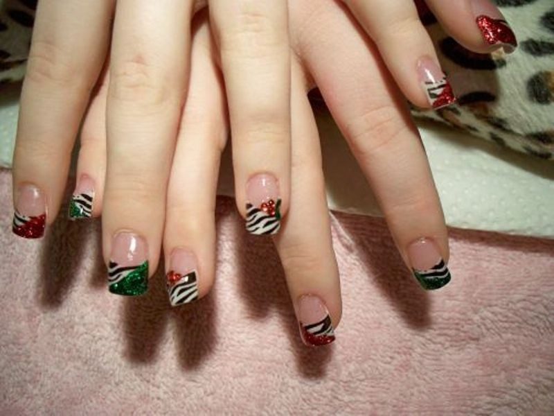 89+ Astonishing New Year's Eve Nail Design Ideas for Winter 26 New Years Eve Nail Art Design Ideas 2017 (24)