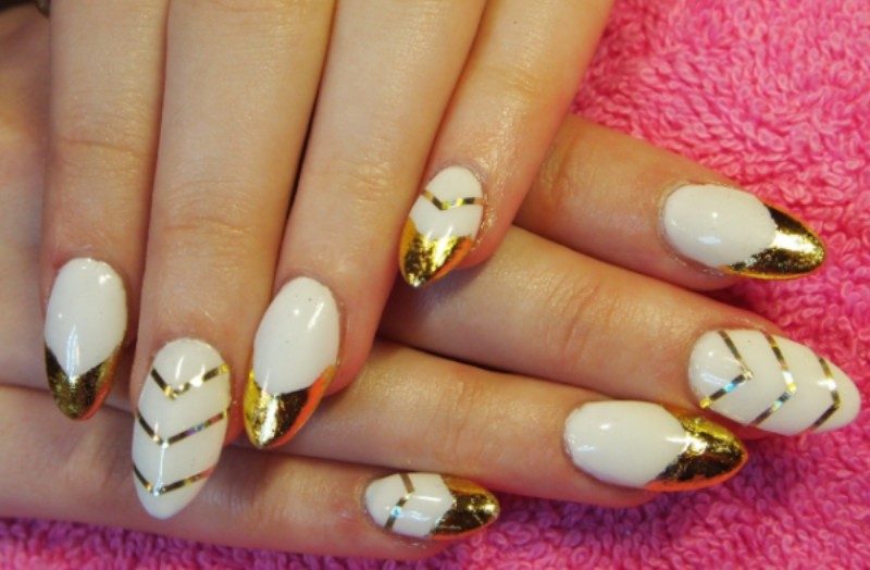 89+ Astonishing New Year's Eve Nail Design Ideas for Winter 28 New Years Eve Nail Art Design Ideas 2017 (26)