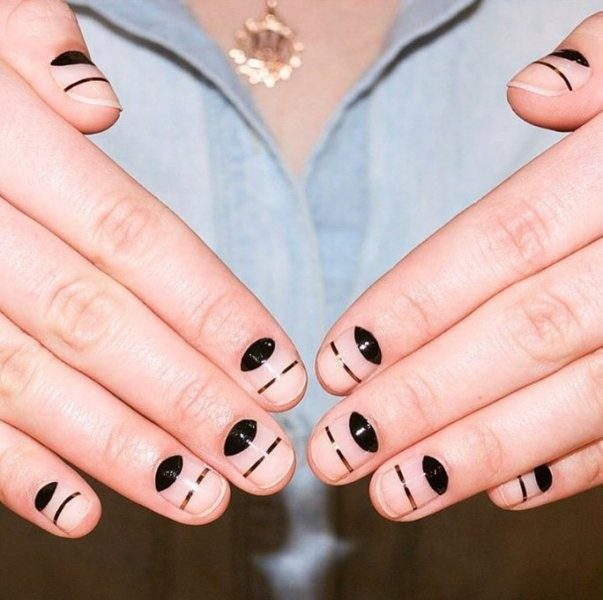 89+ Astonishing New Year's Eve Nail Design Ideas for Winter 32 New Years Eve Nail Art Design Ideas 2017 (30)