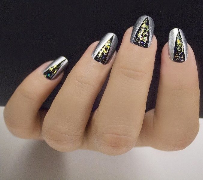 89+ Astonishing New Year's Eve Nail Design Ideas for Winter 39 New Years Eve Nail Art Design Ideas 2017 (37)