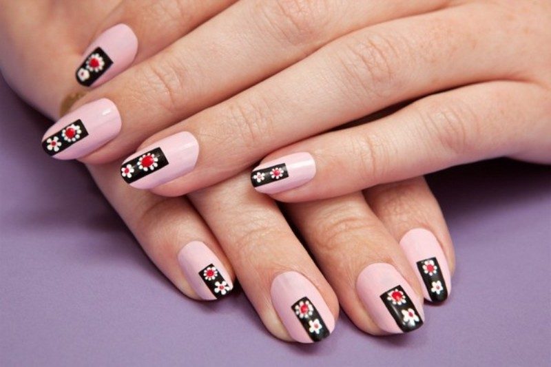89+ Astonishing New Year's Eve Nail Design Ideas for Winter 41 New Years Eve Nail Art Design Ideas 2017 (39)