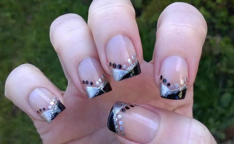 89+ Astonishing New Year's Eve Nail Design Ideas for Winter 50 New Years Eve Nail Art Design Ideas 2017 (48)