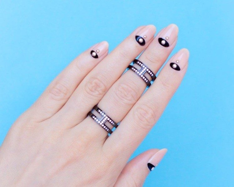 89+ Astonishing New Year's Eve Nail Design Ideas for Winter 55 New Years Eve Nail Art Design Ideas 2017 (53)