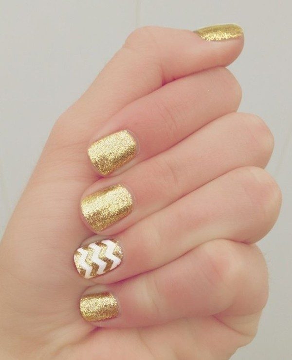 89+ Astonishing New Year's Eve Nail Design Ideas for Winter 11 New Years Eve Nail Art Design Ideas 2017 (9)