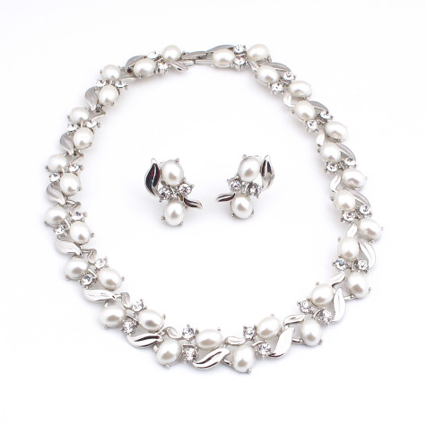 How Do You Select Gemstones For Young Girls? 70 Pearl1