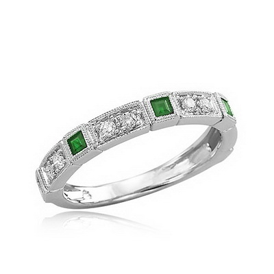 emerald7 How Do You Select Gemstones For Young Girls?