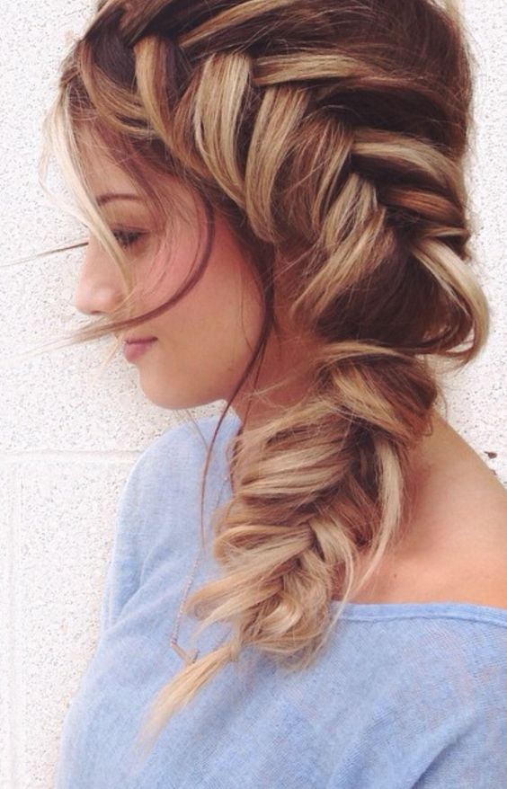 Sexiest Prom Hairstyles for Short Hairs 19 Side Fishtail Brunette and Blonde Braid