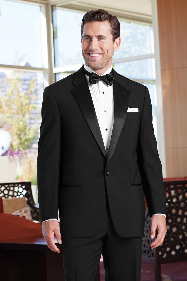 Classic-Black-Tuxedo2 6 Elegant Weddings Outfit Ideas for Men in 2020