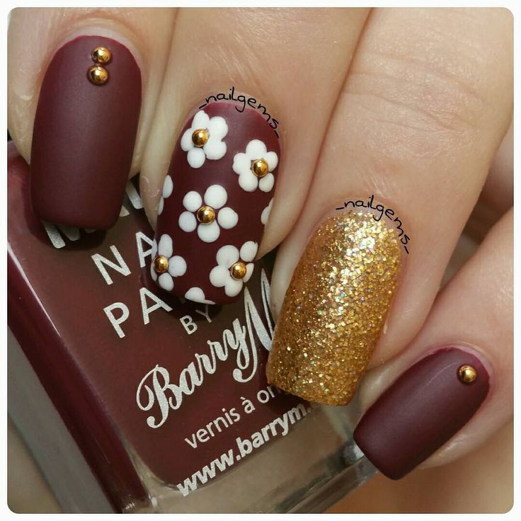 Fall-Flowers2 Top 10 Hottest Thanksgiving Nail Art Designs To Try