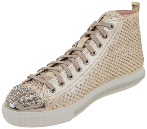 Stop Here ! Know How To Select The Best Golden And Silver Jewelry For Different Occasions ? 19 MiuMiu golden shoes9