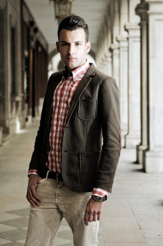 Next 8 Hottest Menswear Trends for Winter 15 Patterned shirt2 Next 8 Hottest Menswear Trends for Winter - 15