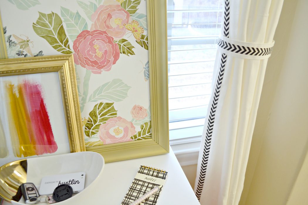 Ribbon Glued Curtain1 37+ Creative Curtains Design Ideas To DIY - 7