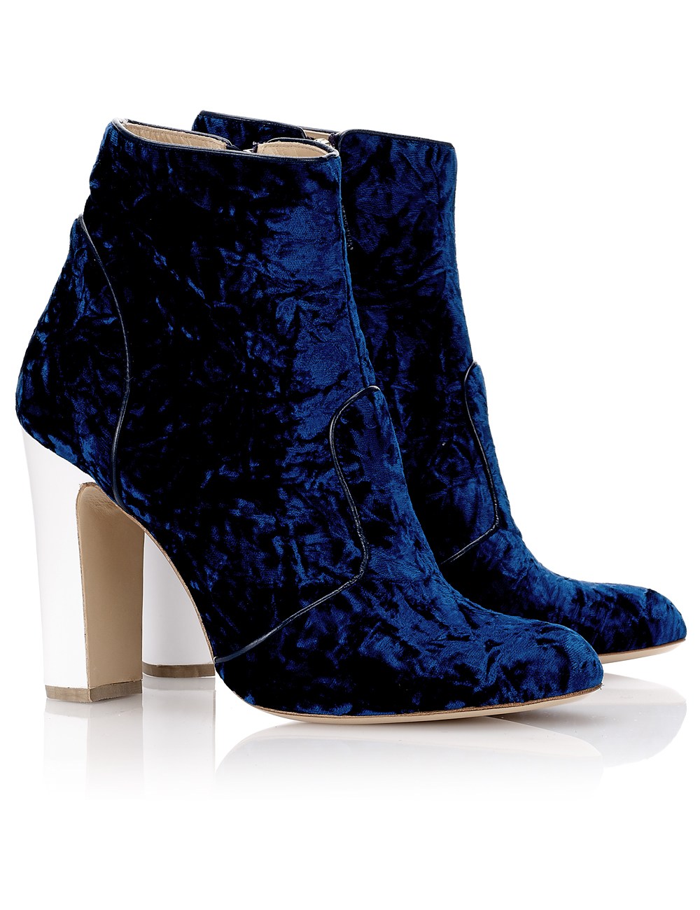 Velvet Boots3 Top 10 Most Stylish Boot Trends - 15