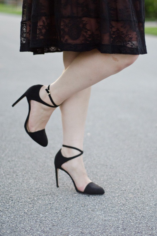ankle-straps-2 28+ Catchiest Women's Shoe Trends to Expect in 2021
