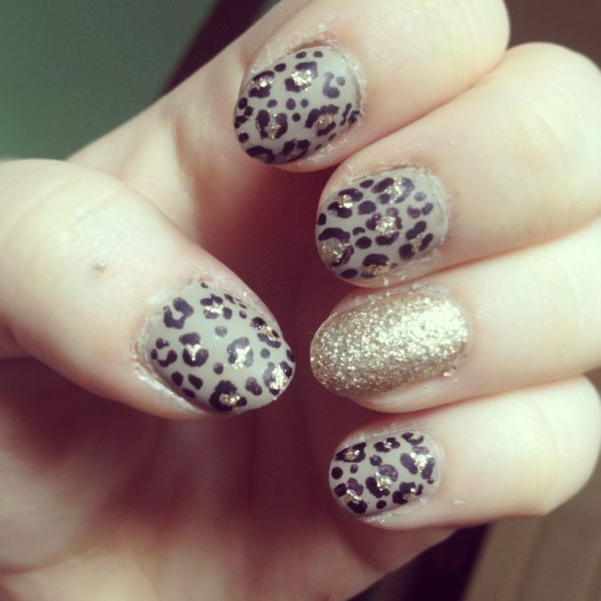 6 Most Stylish Leopard and Cheetah Nail Designs 10 glaaaa