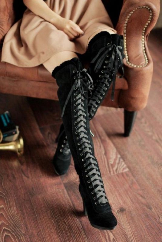lace-up boots (2)