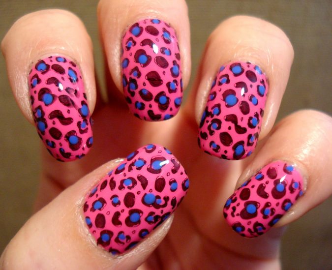 leopard-print-wild-nail-idea-2-675x549 6 Most Stylish Leopard and Cheetah Nail Designs