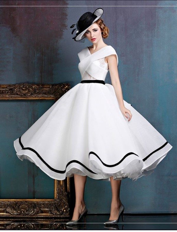 36+ Hottest Fashion Trends You Need to Know 84 lots of ruffles and frills (1)
