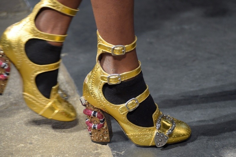metallic-shoes-1 28+ Catchiest Women's Shoe Trends to Expect in 2021