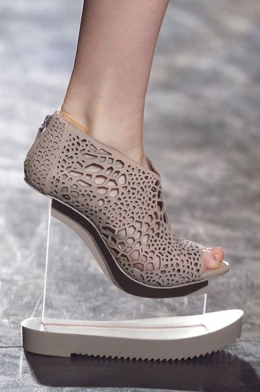 non-traditional-heels-6 28+ Catchiest Women's Shoe Trends to Expect in 2021