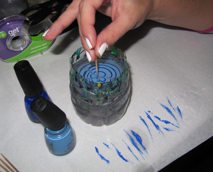 36 Easiest Feather Nail Art Designs 16 toothpick-designs-for-nail-marbling
