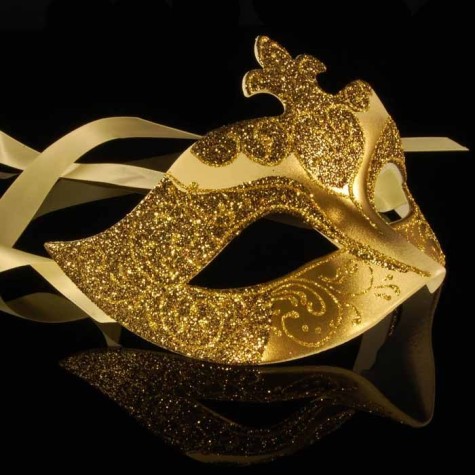 Stop Here ! Know How To Select The Best Golden And Silver Jewelry For Different Occasions ? 95 w20
