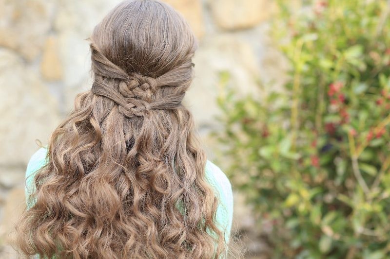 knotted-hairstyle-8