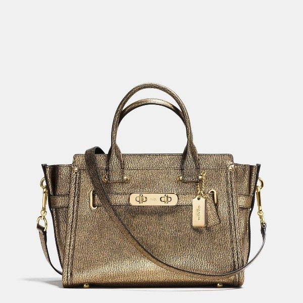 metallic-handbags-7 26+ Awesome Handbag Trends for Women in 2020