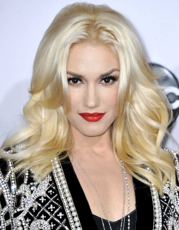 platinum-blonde-2 37+ Marvelous Hair Color Trends for Women in 2022