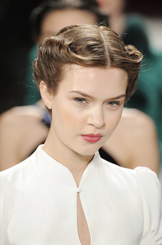 Retro hairstyles that are really fascinating and will be present in the next year 