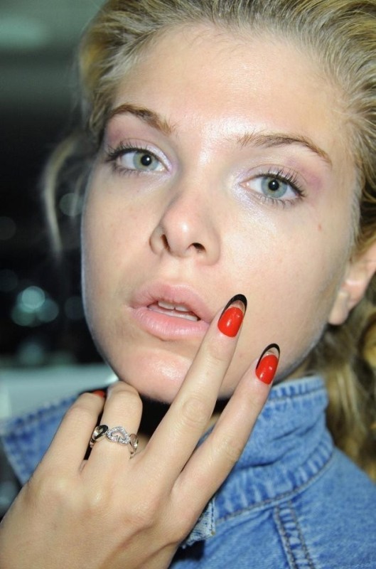French-manicure-4 28+ Dazzling Nail Polish Trends You Must Try in 2022