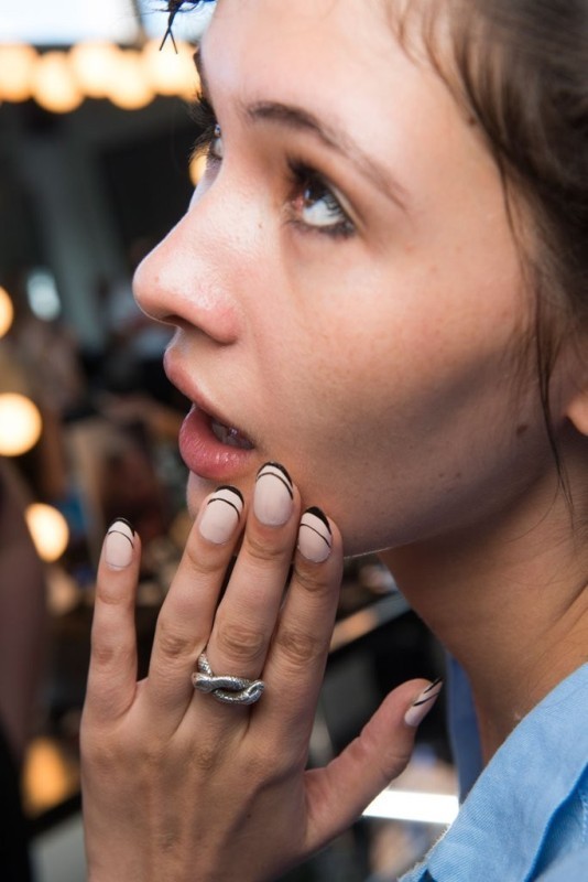 French-manicure-5 28+ Dazzling Nail Polish Trends You Must Try in 2022