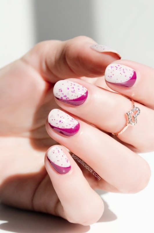 Two-colors-2 28+ Dazzling Nail Polish Trends You Must Try in 2022