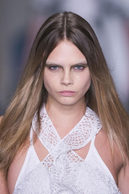 bleached-brows 14 Latest Makeup Trends to Be More Gorgeous in 2020